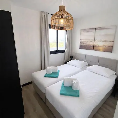 Luxury Penthouse - Sea View - Swimming Pool - Roof Terrace Apartment