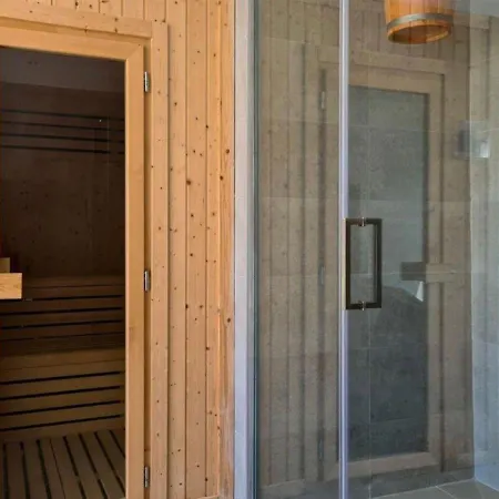 Luxury Penthouse - Sea View - Swimming Pool - Roof Terrace *